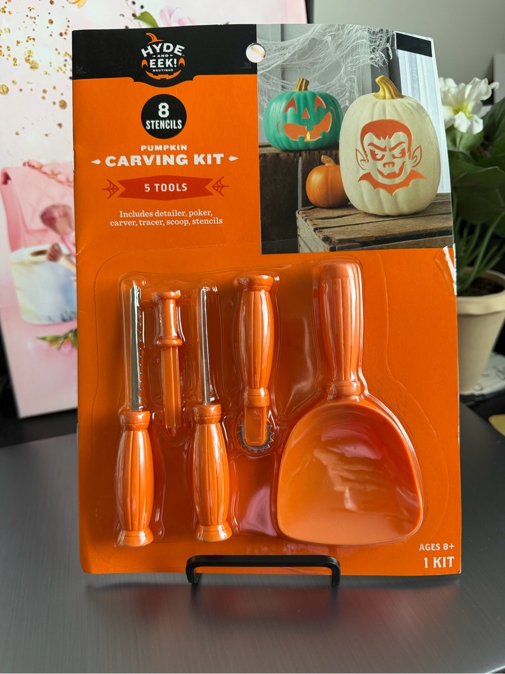 Hyde & Eek! Orange Pumpkin Carving Tool Kit - 5-Piece Set & light set